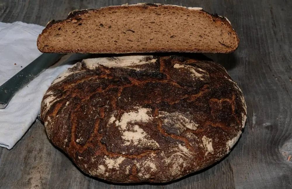Bauernbrot rund